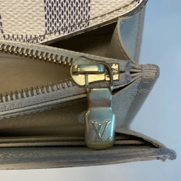 Louis Vuitton Damier Azur Sarah Envelope Wallet - Picture 10 of 14